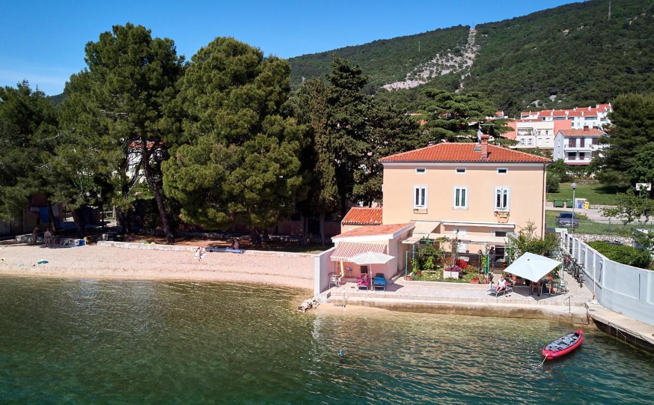 Apartments Nives Cres Exterior photo
